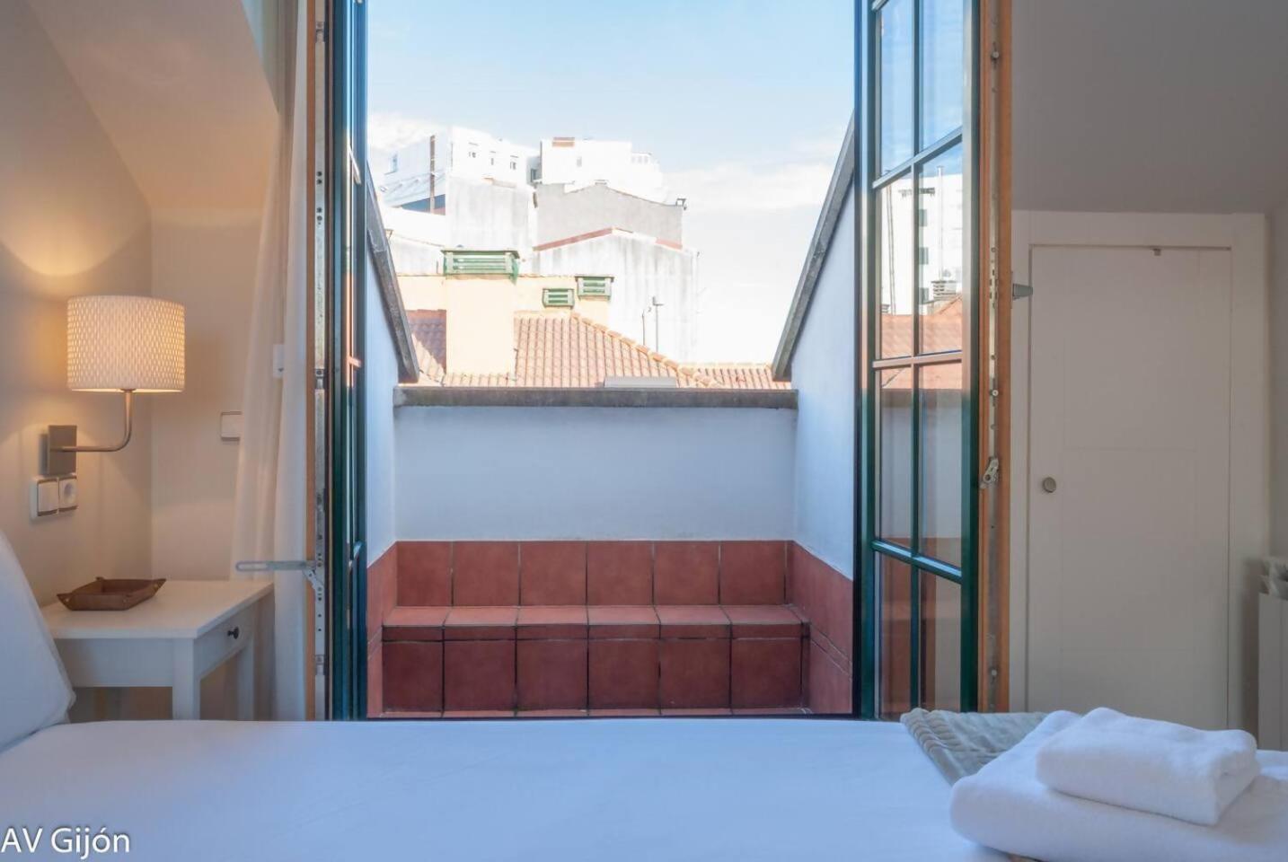 Av Gijon San Agustin 12 Apartment Bagian luar foto