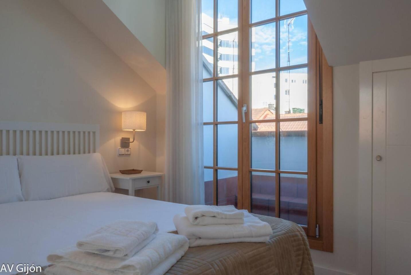 Av Gijon San Agustin 12 Apartment Bagian luar foto